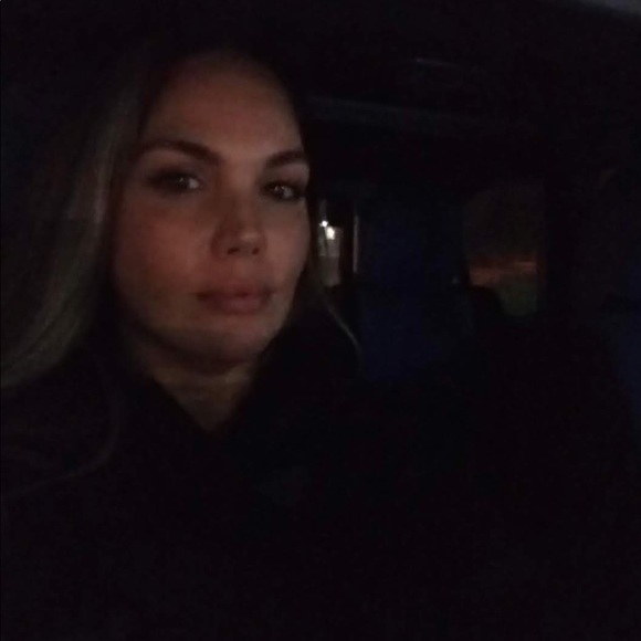 Meet your Posher, Toni - Picture 1 of 1